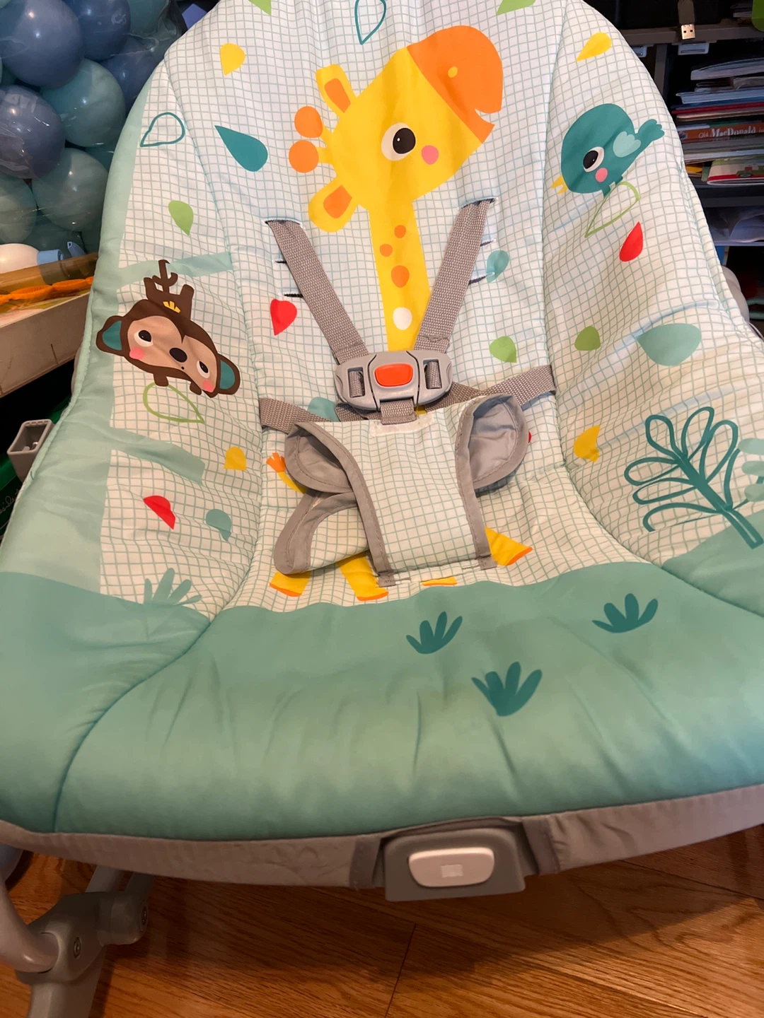 Baby Bouncer Seat with Giraffe Design