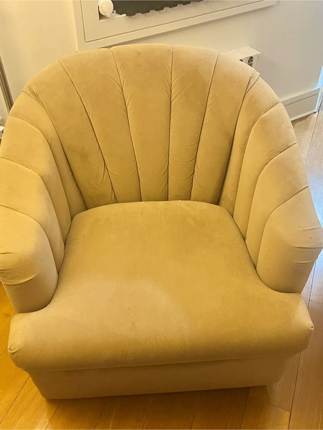 Beige Accent swivel Chair image indicator(3)