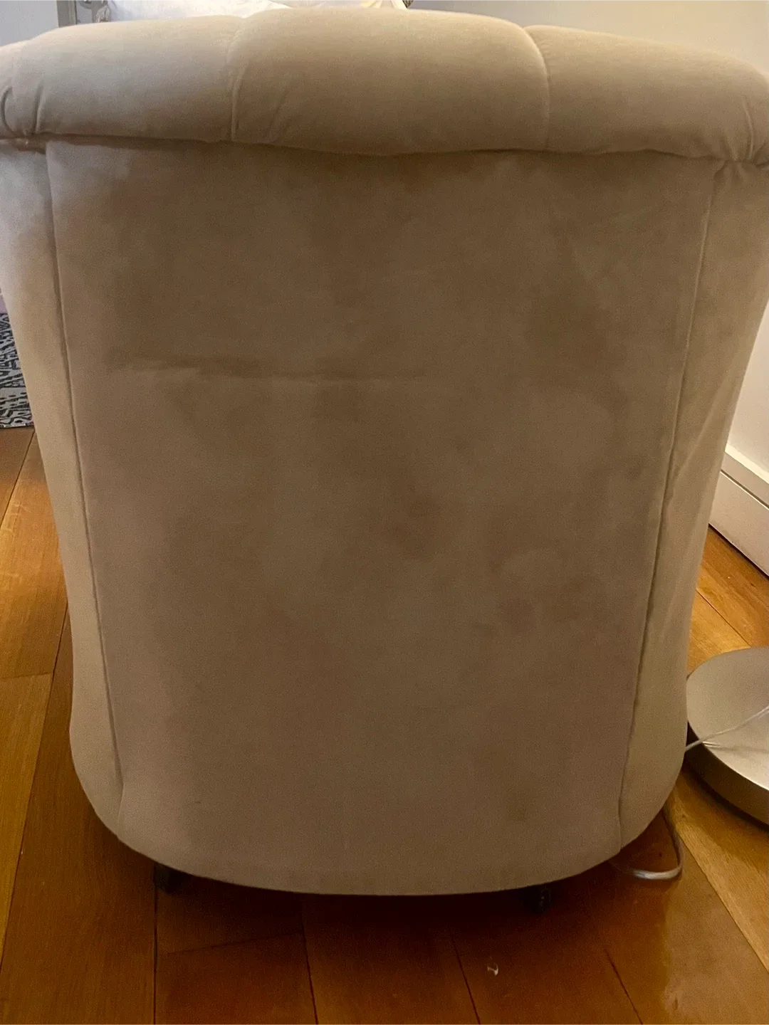 Beige Accent swivel Chair image indicator(4)