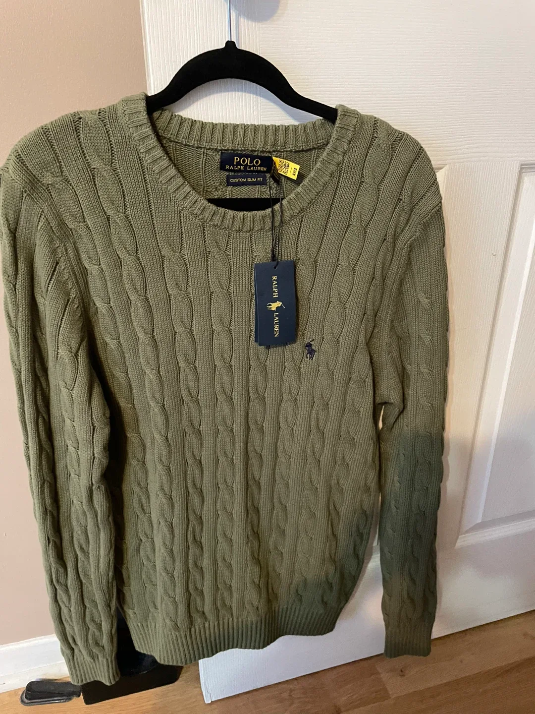 Ralph Lauren’s Men’s sweater Size L