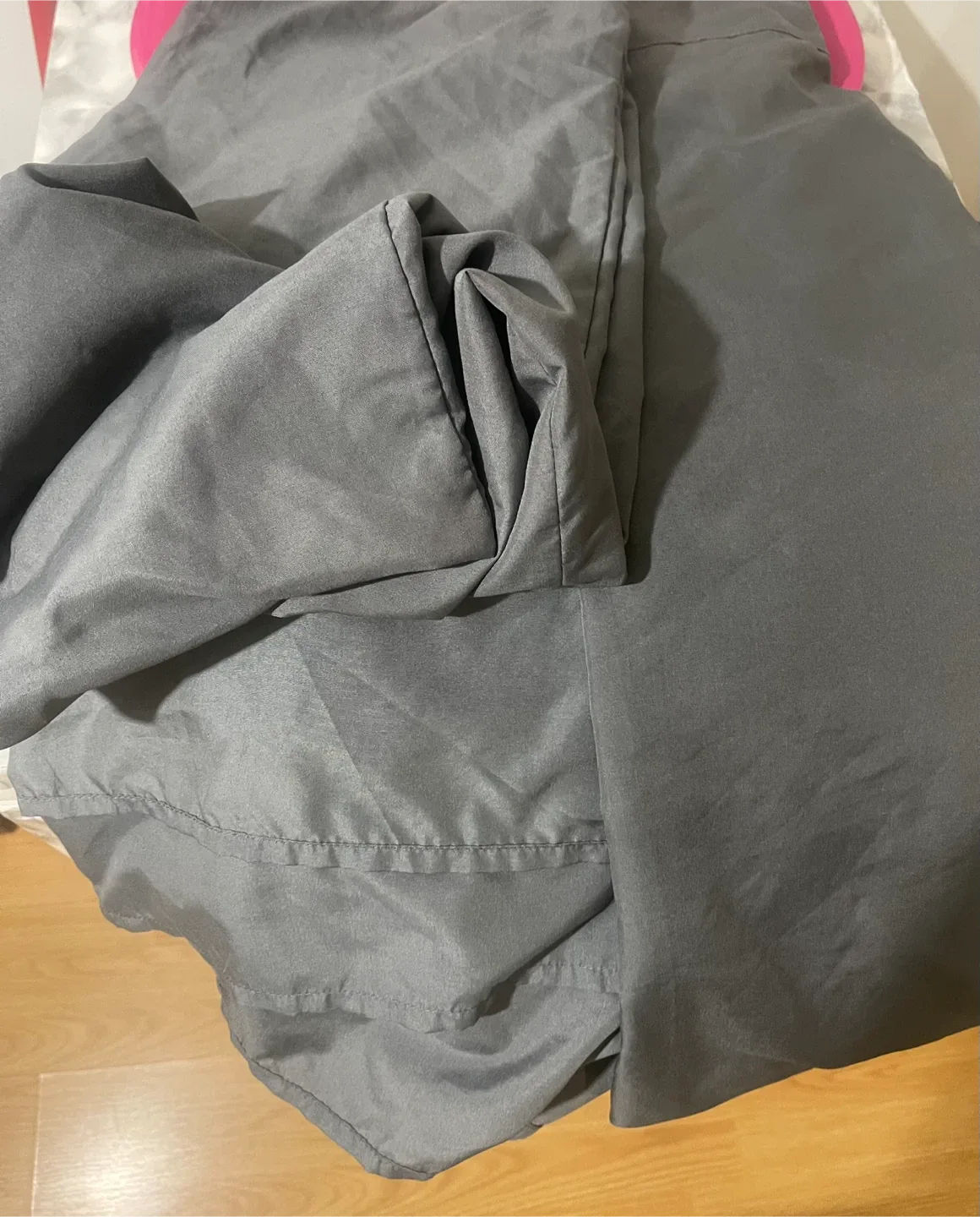 Grey bedsheet with 2 pillowcases