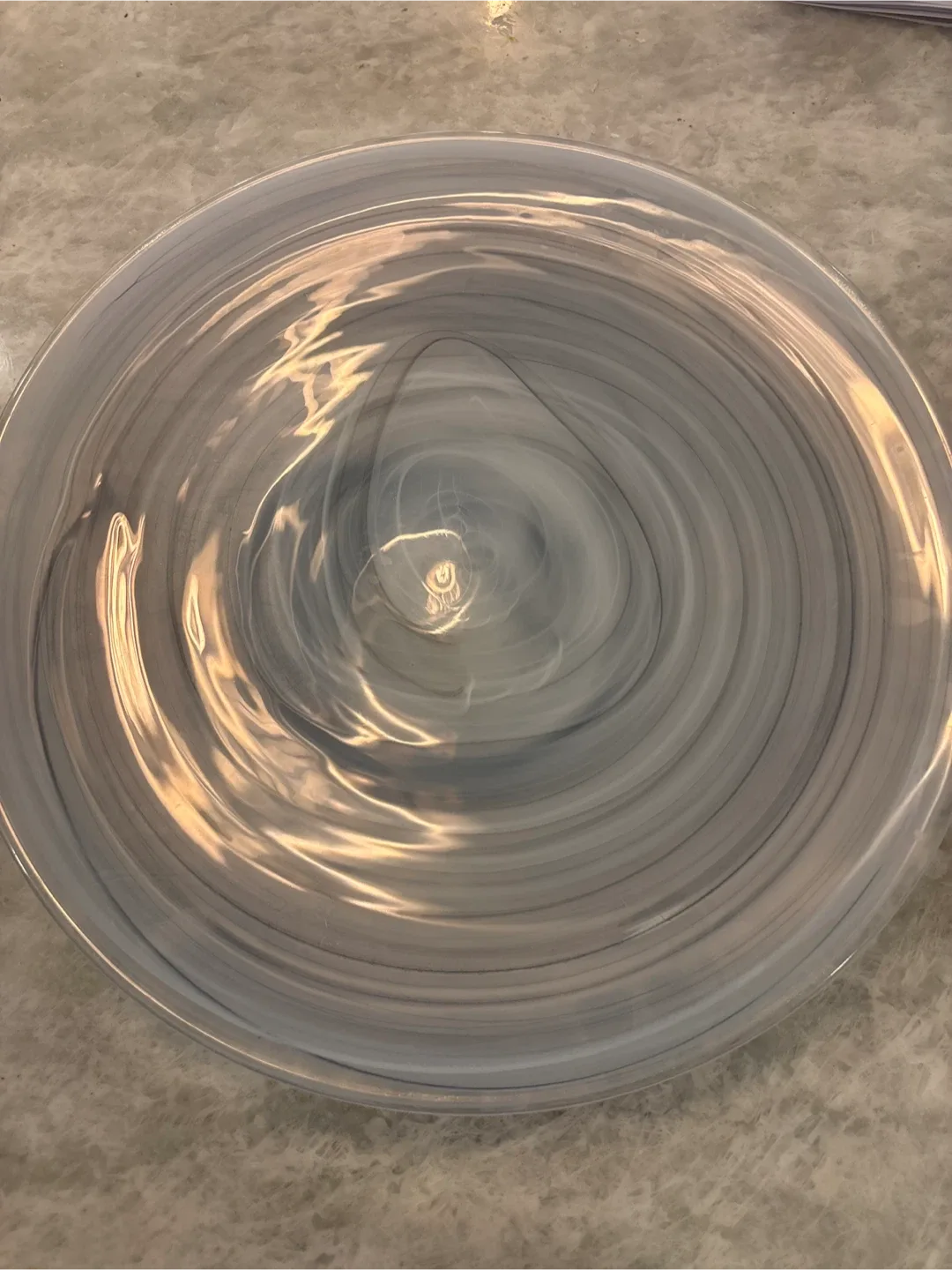 Decorative Glass Dinner Plates - set of 8 image indicator(2)