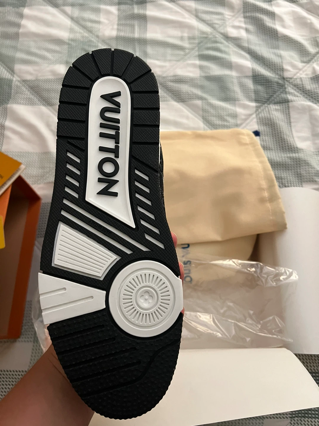 Louis Vuitton Trainer Sneaker - photo 2