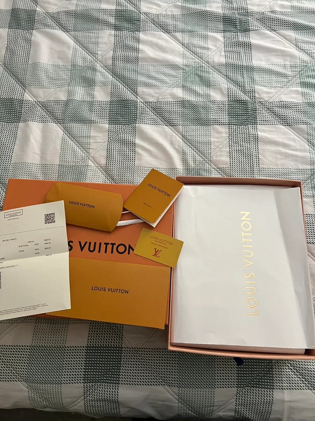 Louis Vuitton Trainer Sneaker image indicator(4)