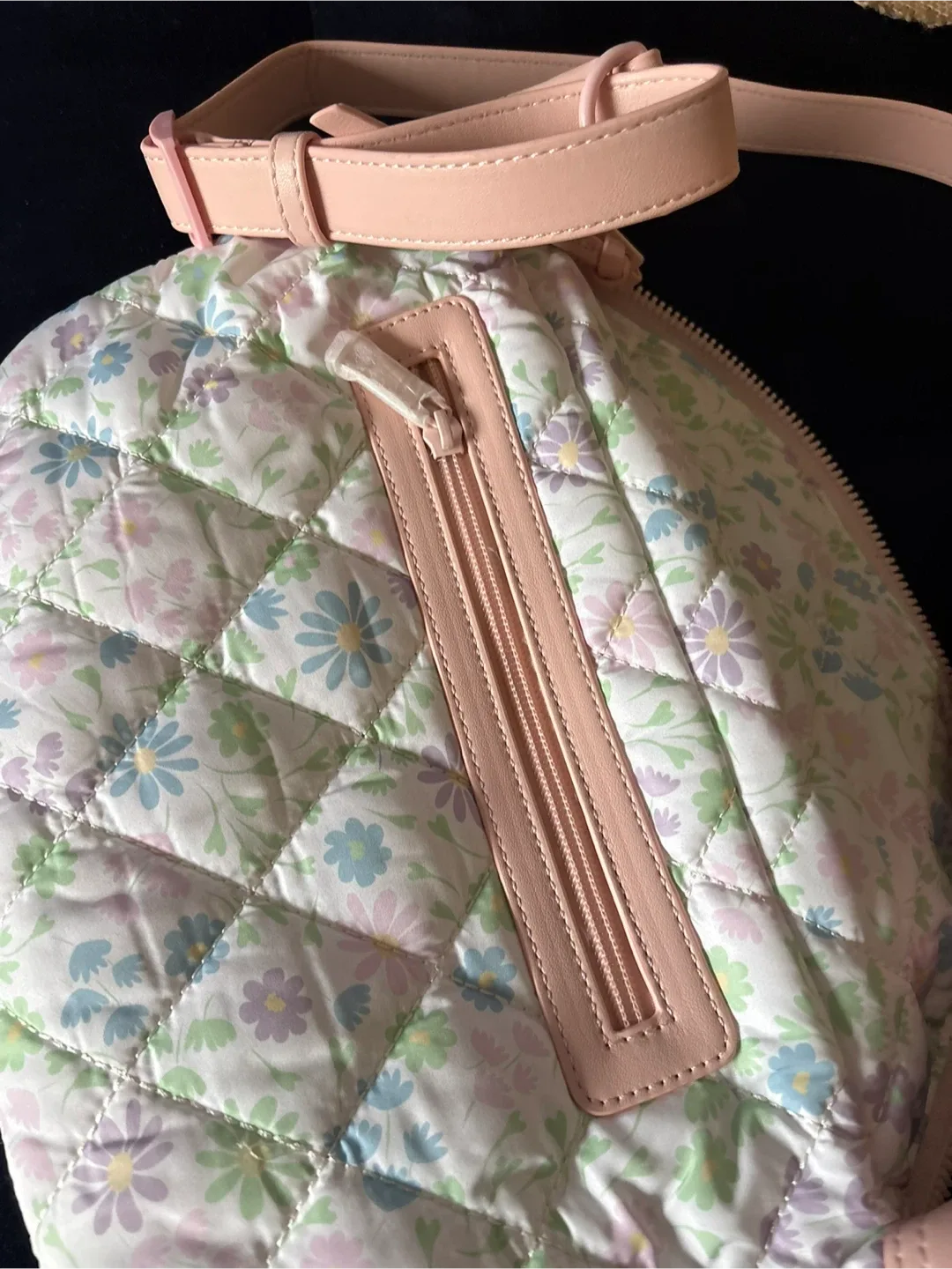 Poppy & Peonies Fanny pack image indicator(2)