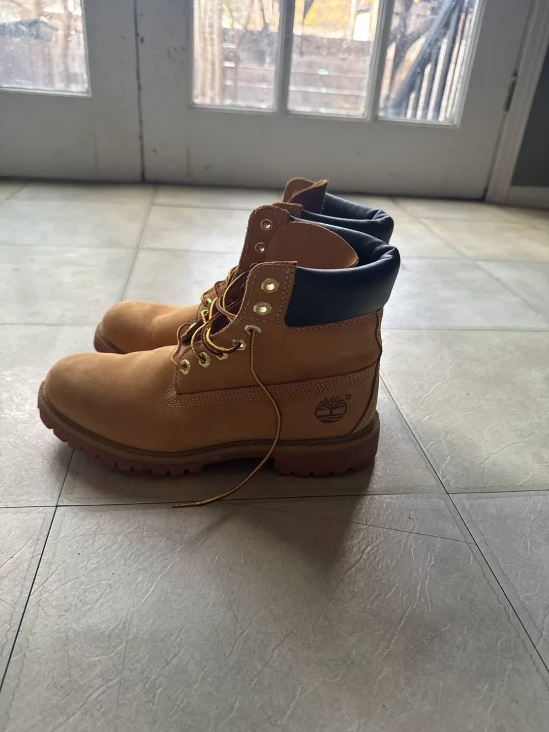 Timberland 6" Premium Wheat Nubuck Boots - Size 8W image indicator(4)