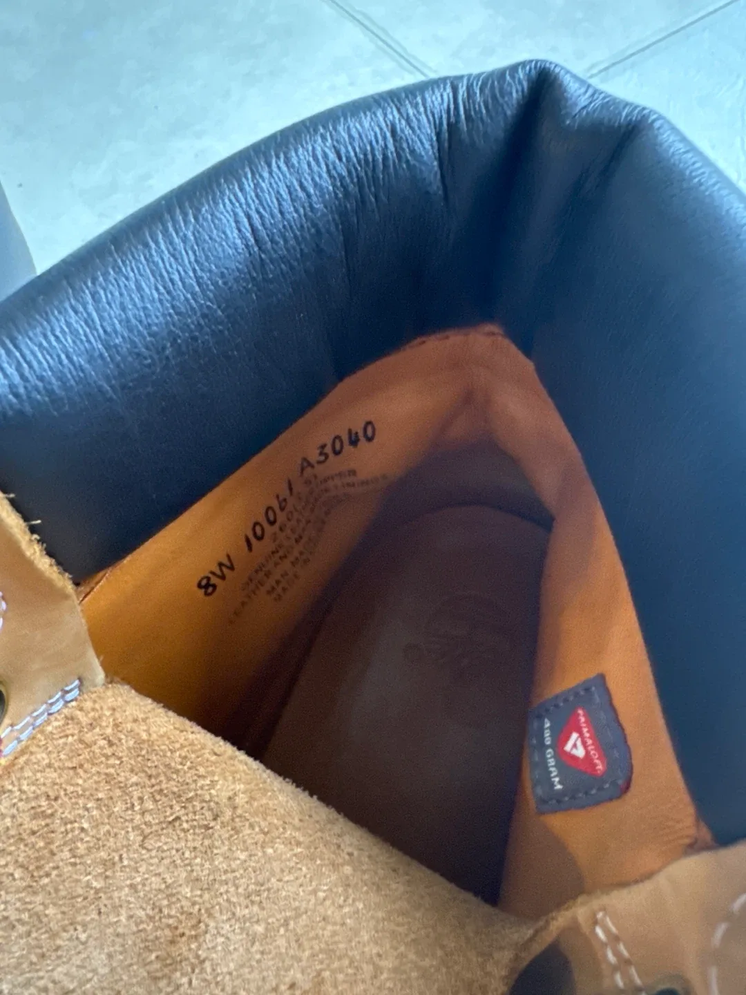 Timberland 6" Premium Wheat Nubuck Boots - Size 8W image indicator(3)