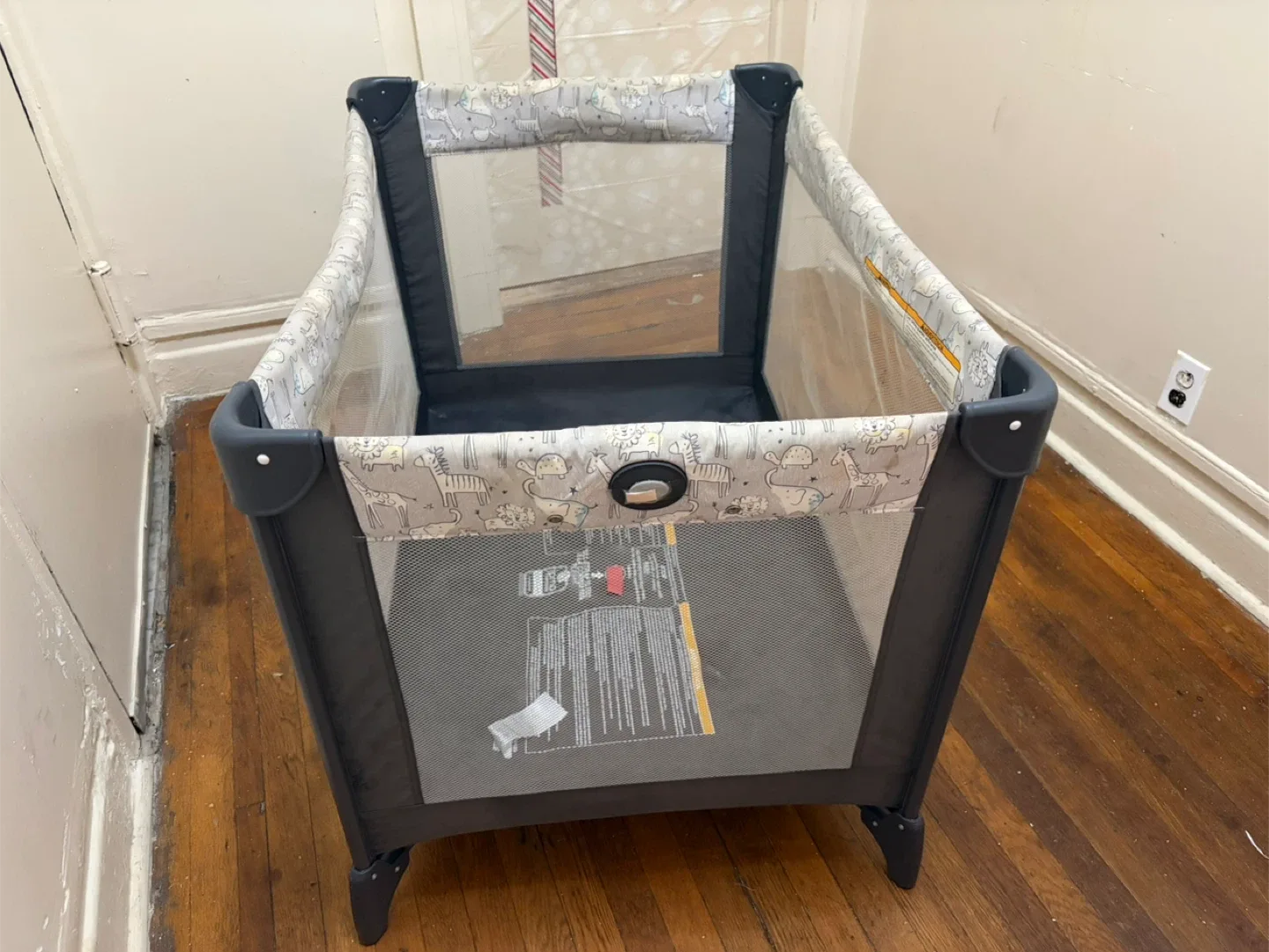 Graco Pack 'n Play Playard image indicator(2)