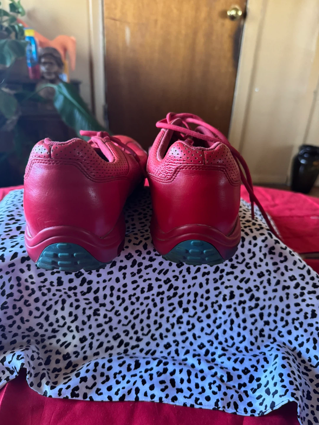 Red Leather Shoes - photo 3