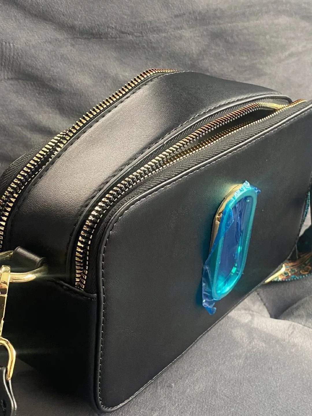 Black Bag with Patterned Strap image indicator(6)