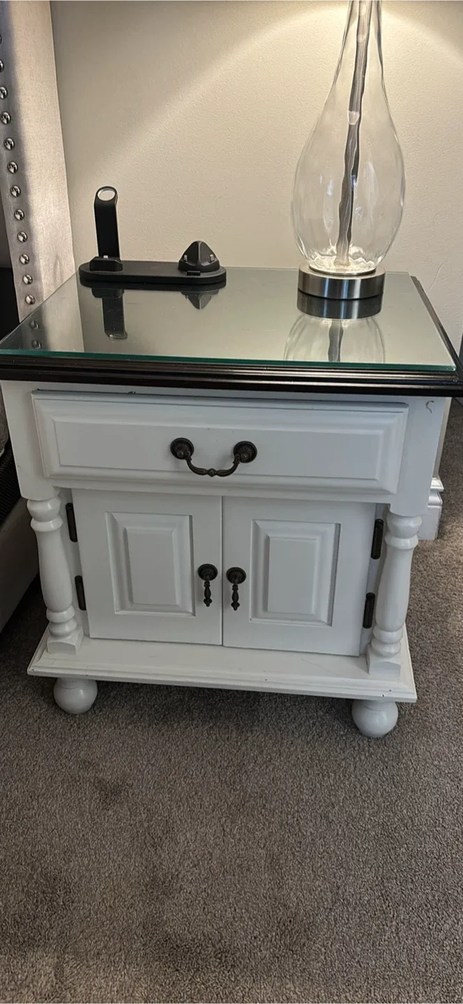 White Nightstands with Glass Top