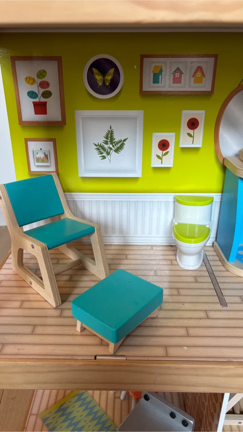 Wooden Dollhouse with Furniture image indicator(2)