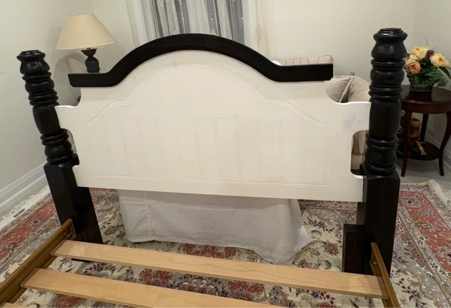 Bed Frame – Queen Bed (wood) image indicator(4)