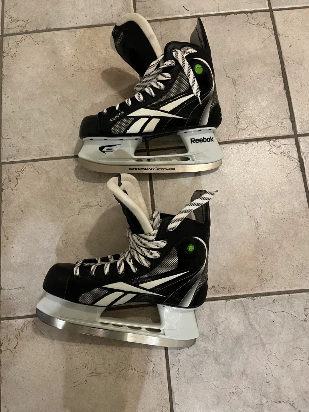 Reebok Hockey Skates - US Size 9 image indicator(9)