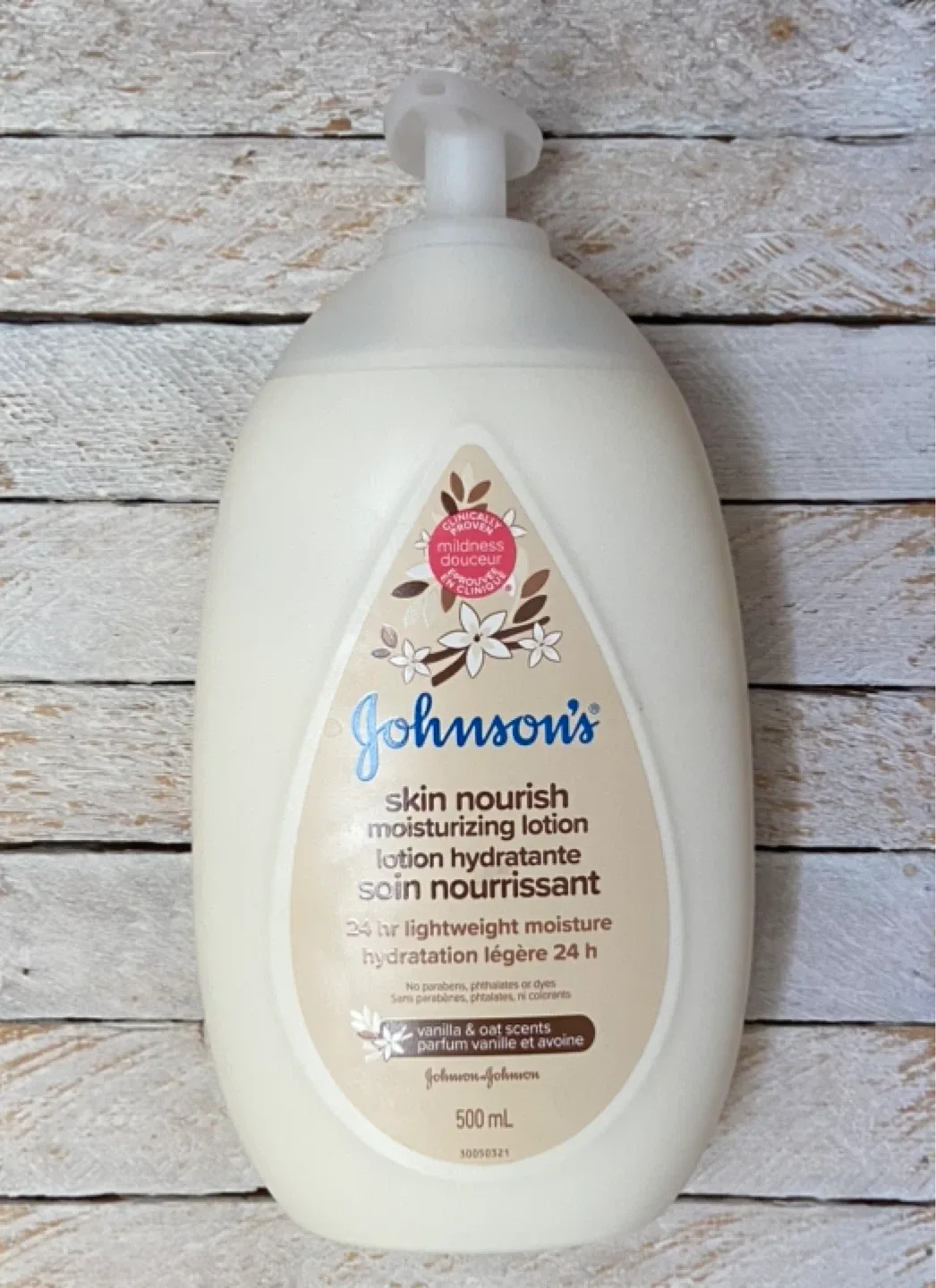 Johnson's Skin Nourish Moisturizing Lotion 500mL