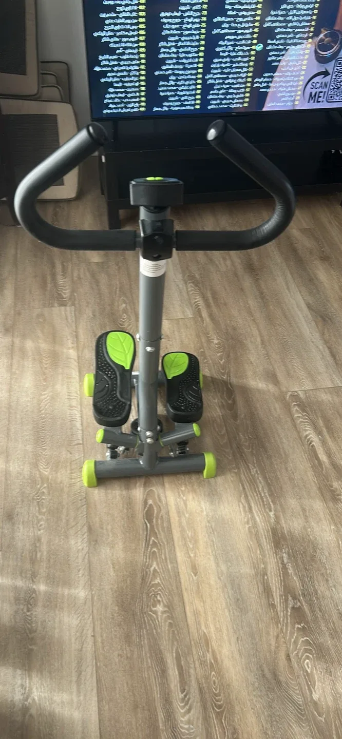 Mini Stepper Exercise Machine image indicator(3)
