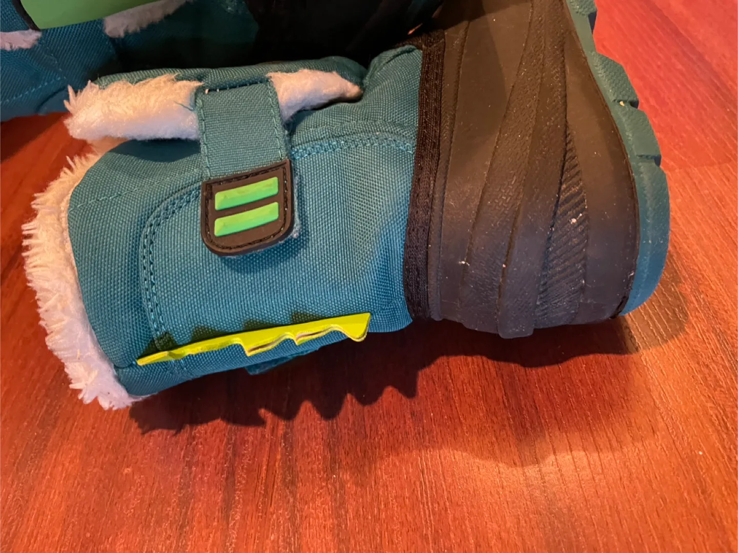 Kids Dinosaur Winter Boots - Size 9 image indicator(3)