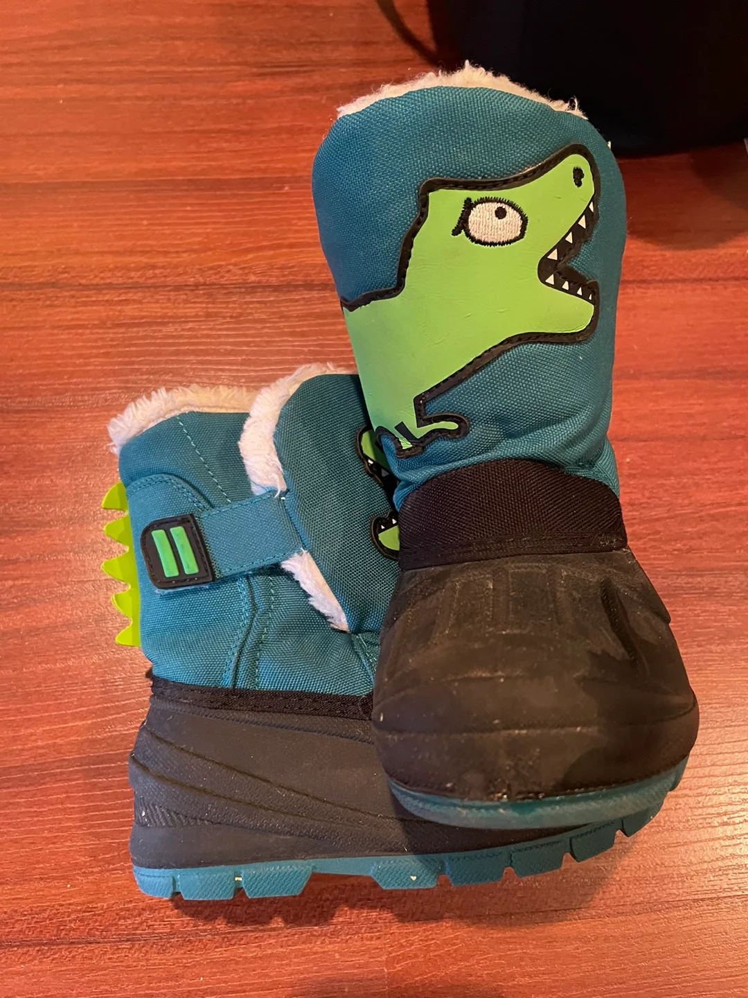 Kids Dinosaur Winter Boots - Size 9 image indicator(2)