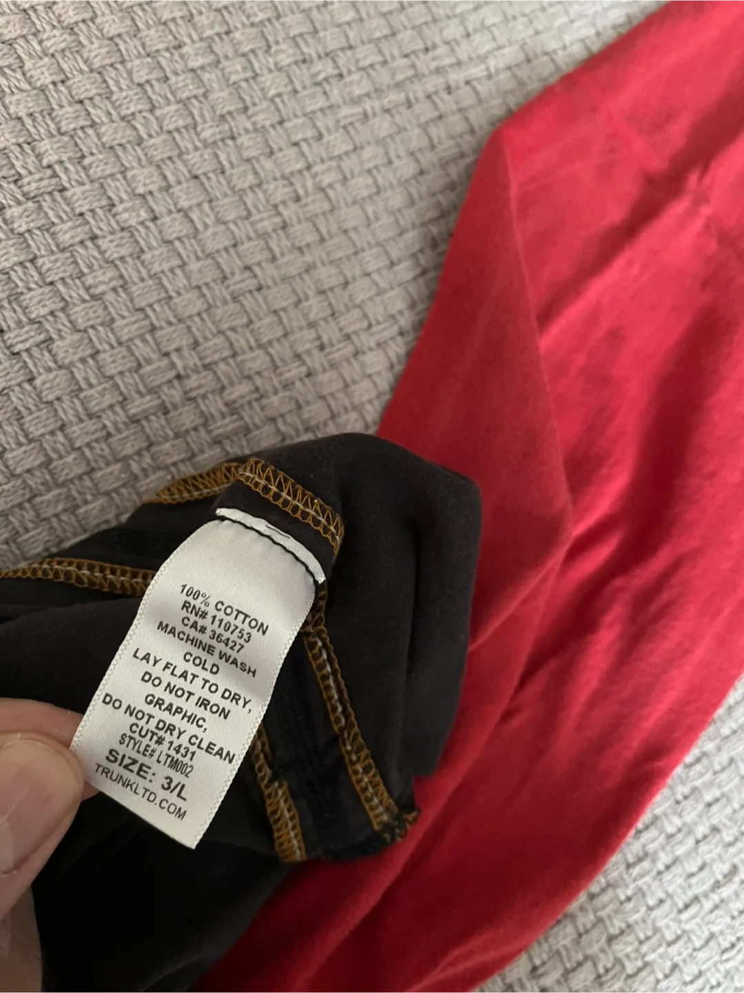 AC/DC Live Trunk LTD Edition T-Shirt - 3/L image indicator(3)