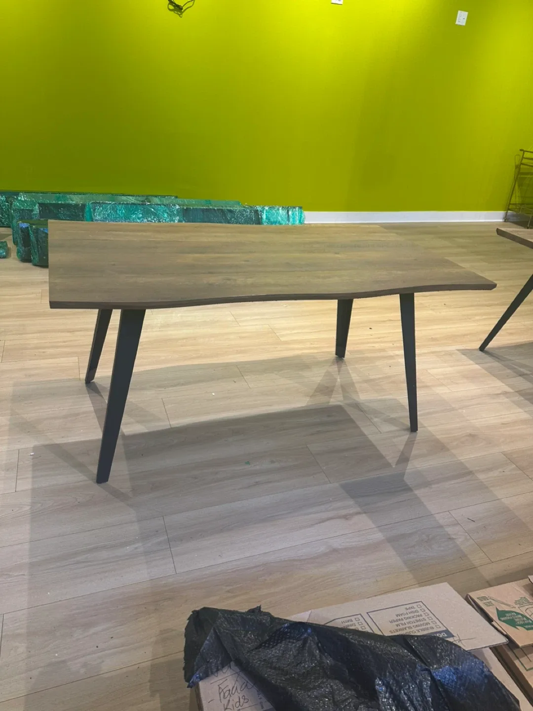Wood Dining Table with Black Legs image indicator(2)