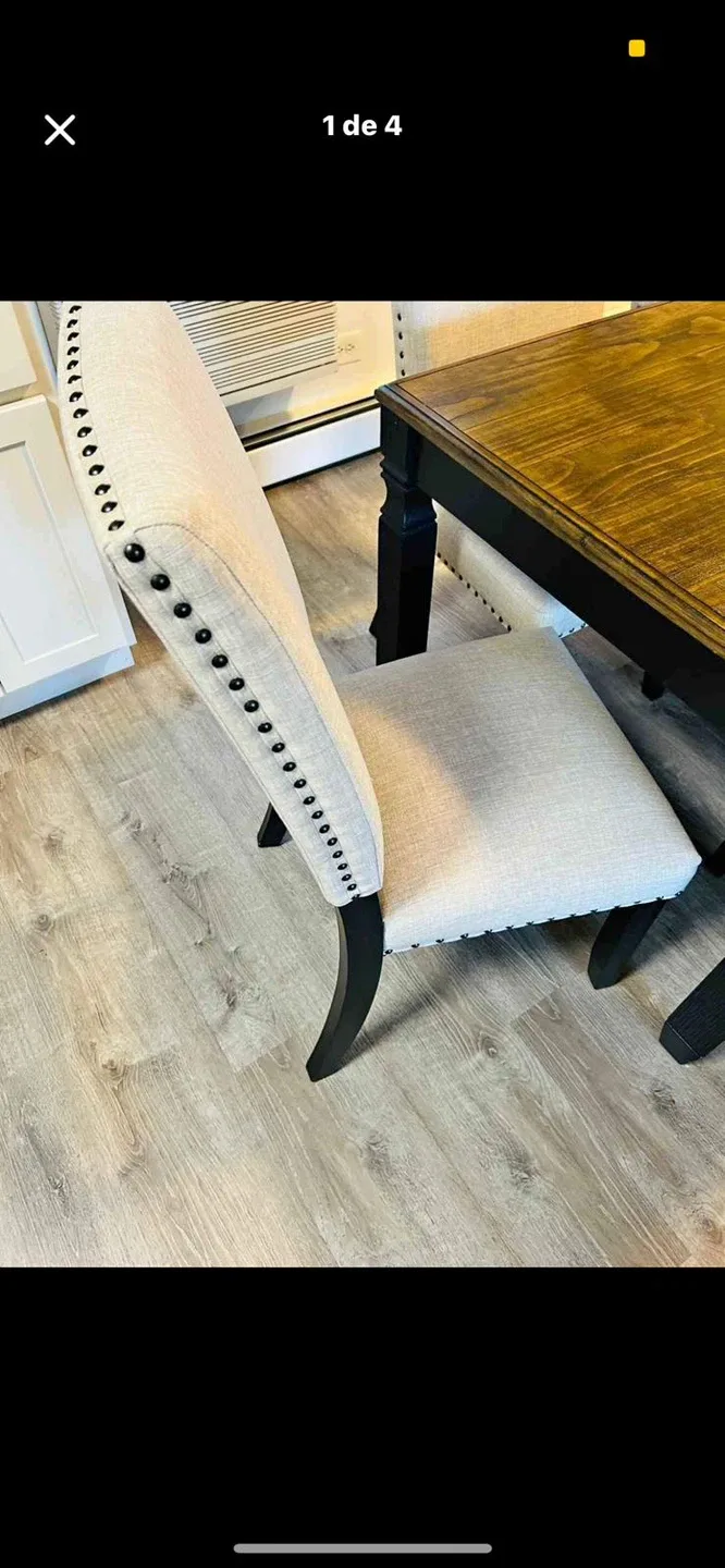 Dining Table with 6 Chairs image indicator(4)