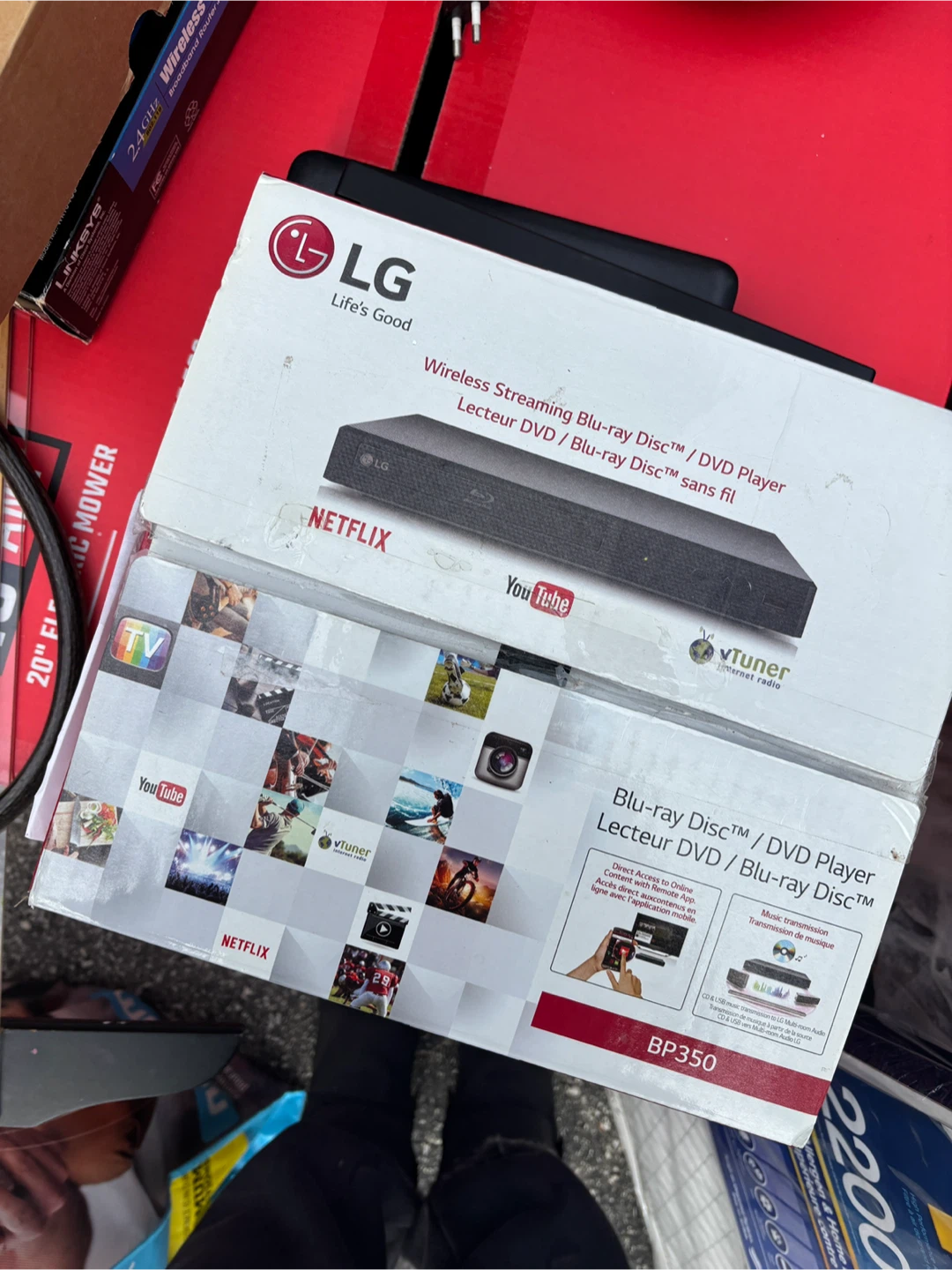 LG BP350 Blu-ray/DVD Player - Wireless Streaming