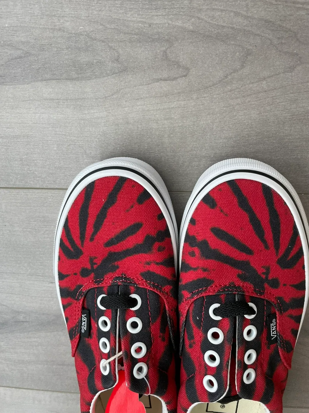 Vans Era Tie Dye Red/Black US Men's 4 / Women's 5.5 image indicator(2)