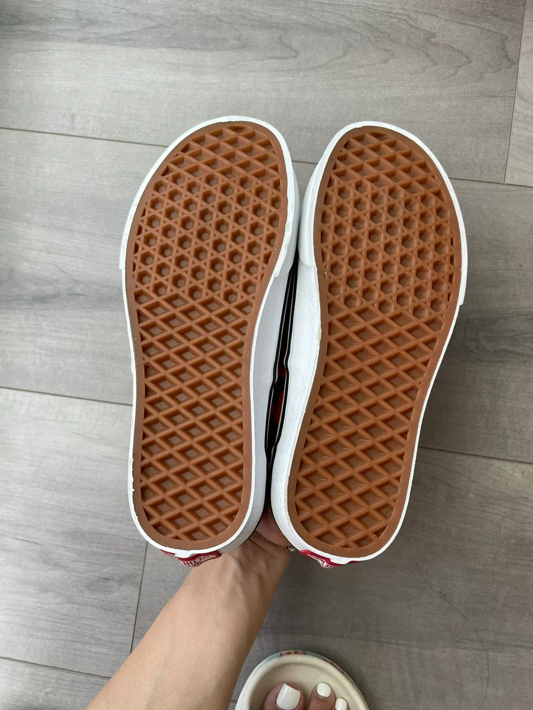 Vans Era Tie Dye Red/Black US Men's 4 / Women's 5.5 image indicator(5)