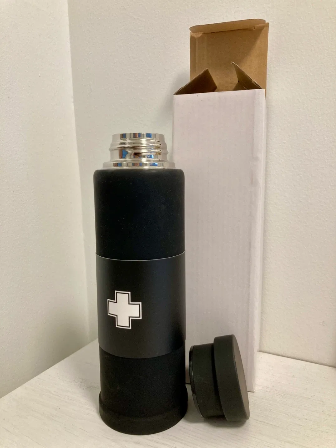 🎁Drake General Store Water Bottle