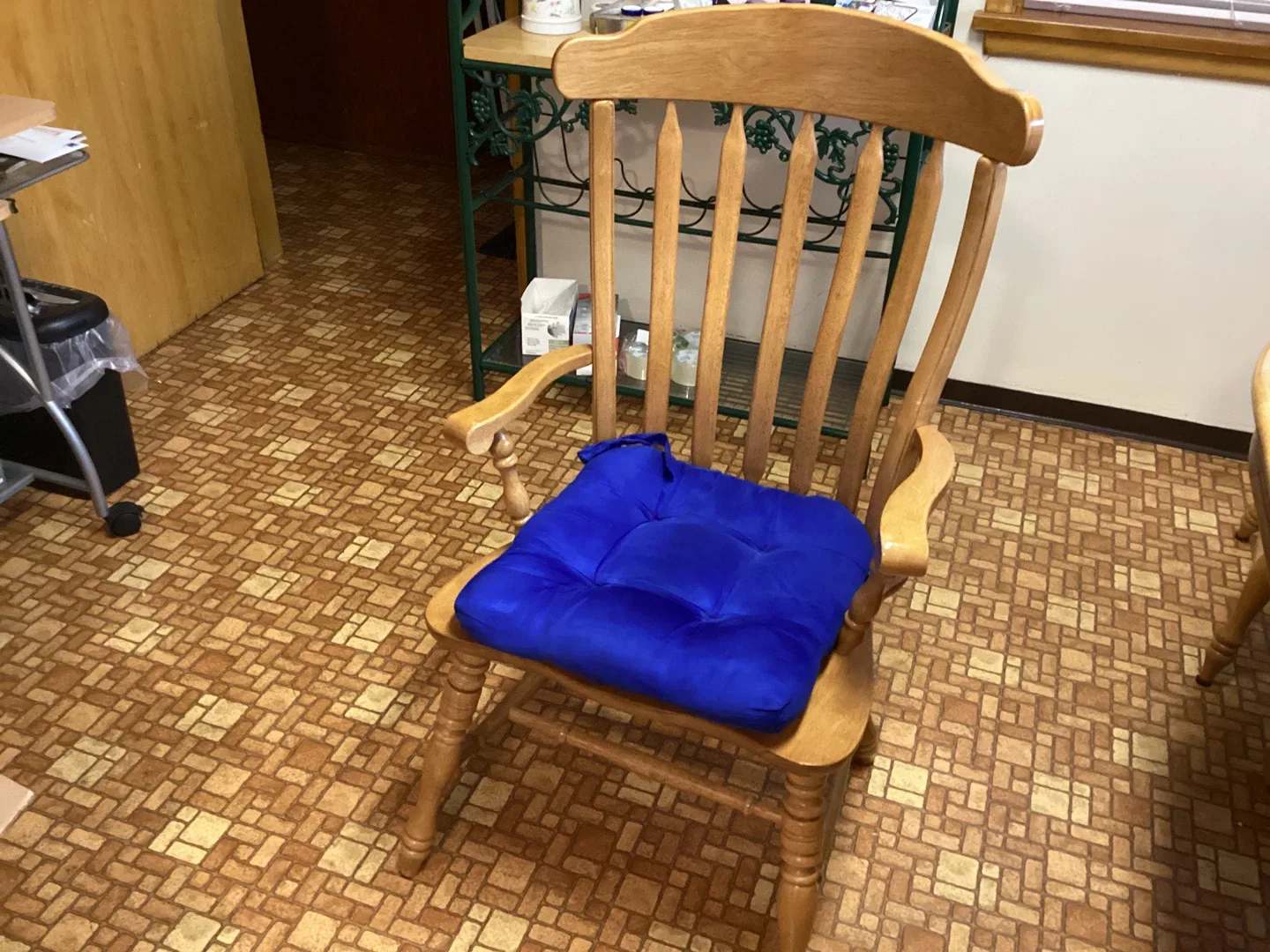 Wooden Dining Table with 6 Chairs -Must Sell! image indicator(2)