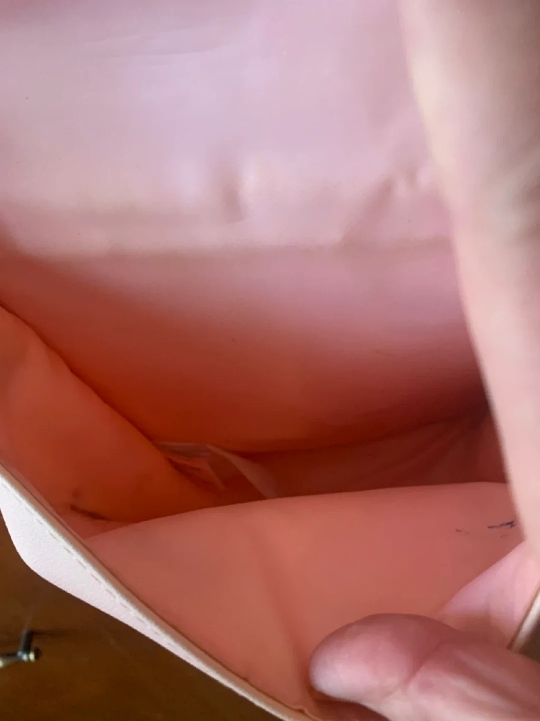 Juicy Couture Crossbody Bag - Pink & Gold image indicator(4)