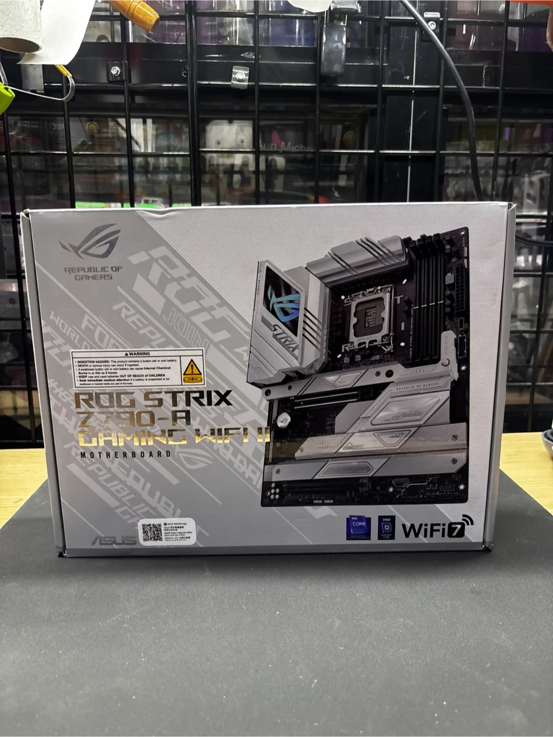 ASUS ROG Strix Z790-A Gaming WiFi II Motherboard