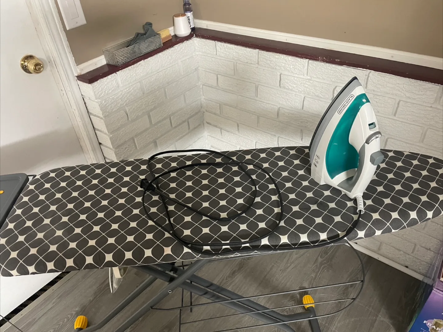 Ironing Board with Black+Decker Iron box