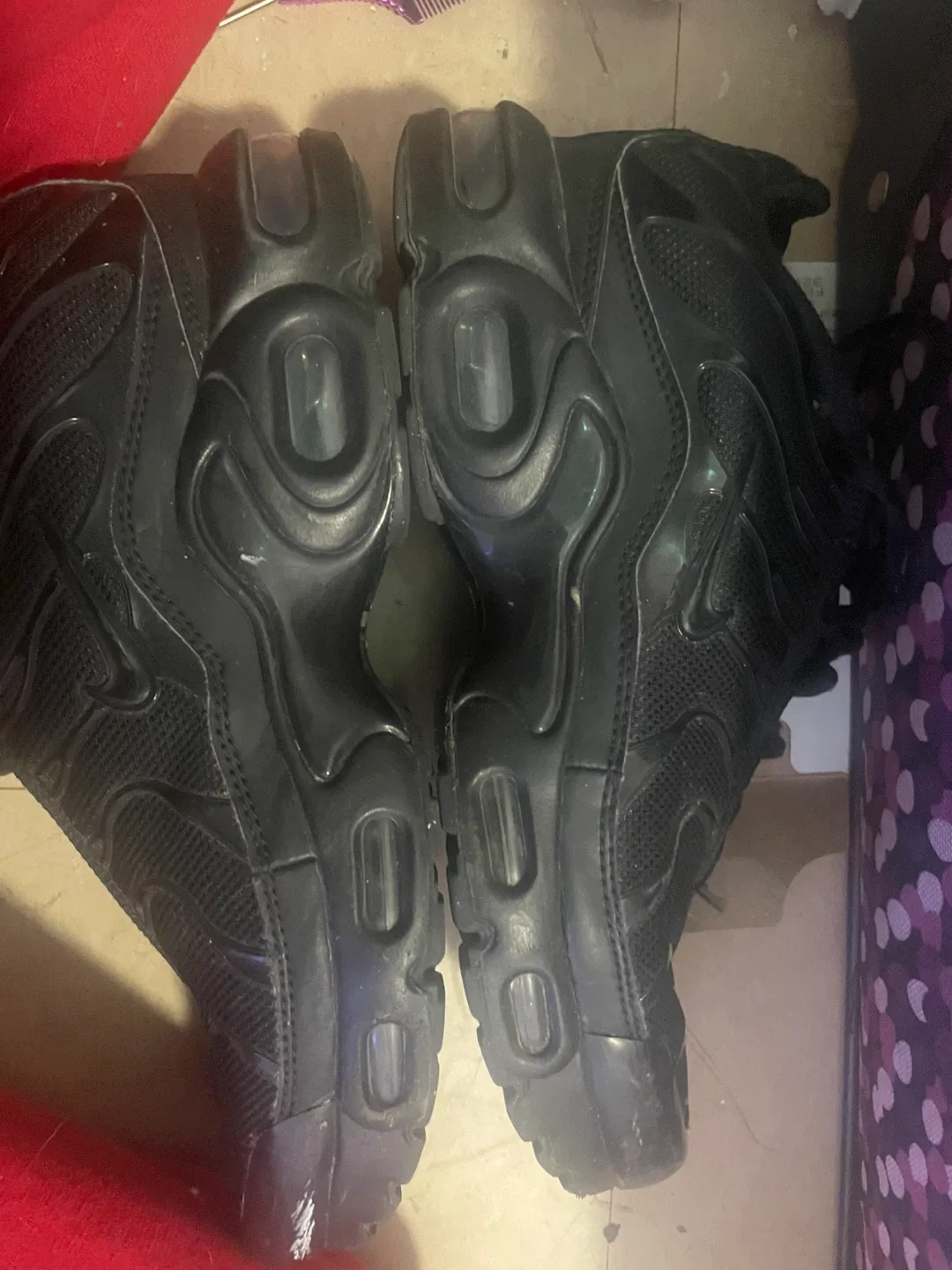 Nike Air Max Plus TN Black - Size 8 image indicator(2)