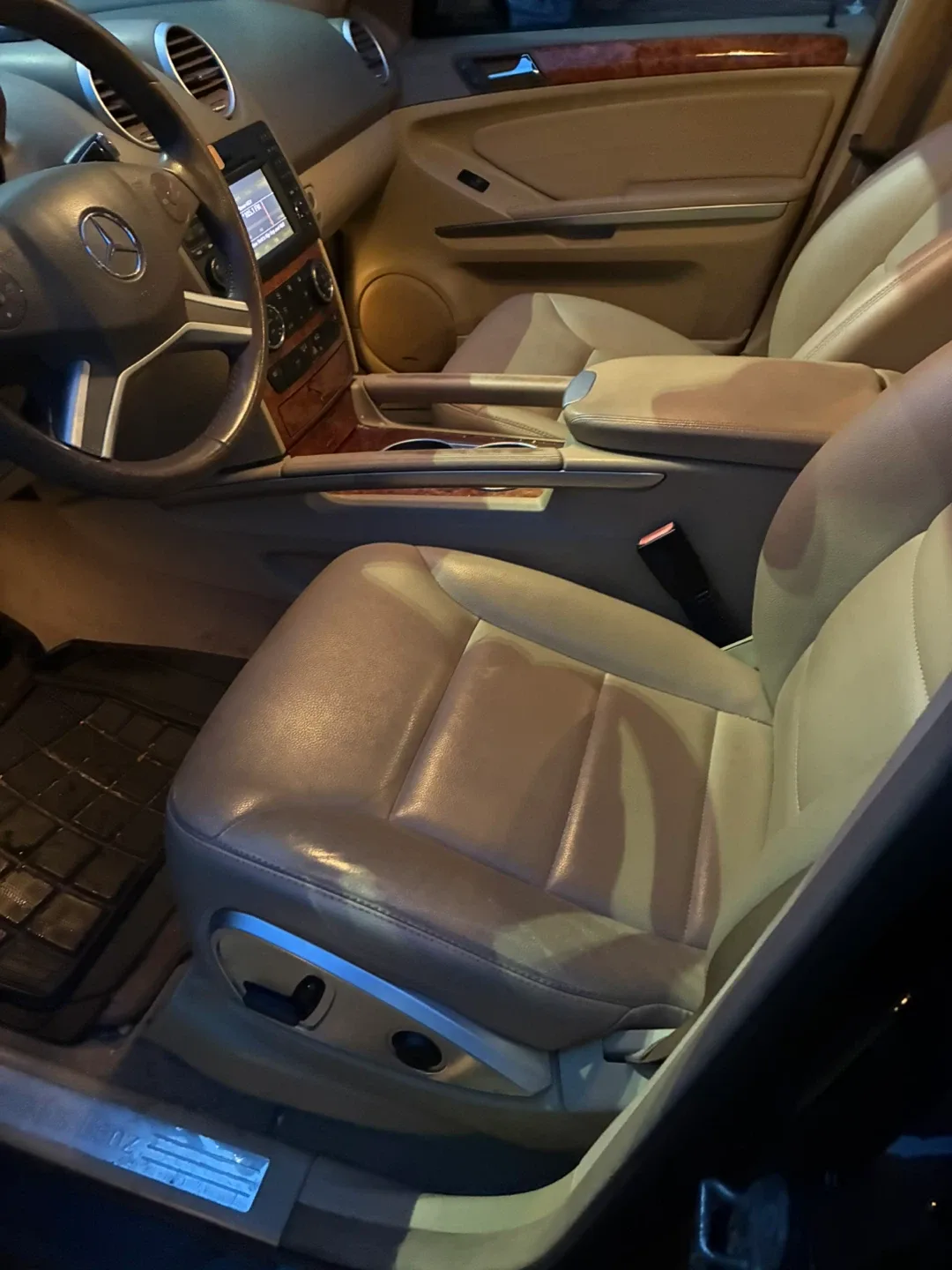 Mercedes-Benz ML350 4matic image indicator(2)