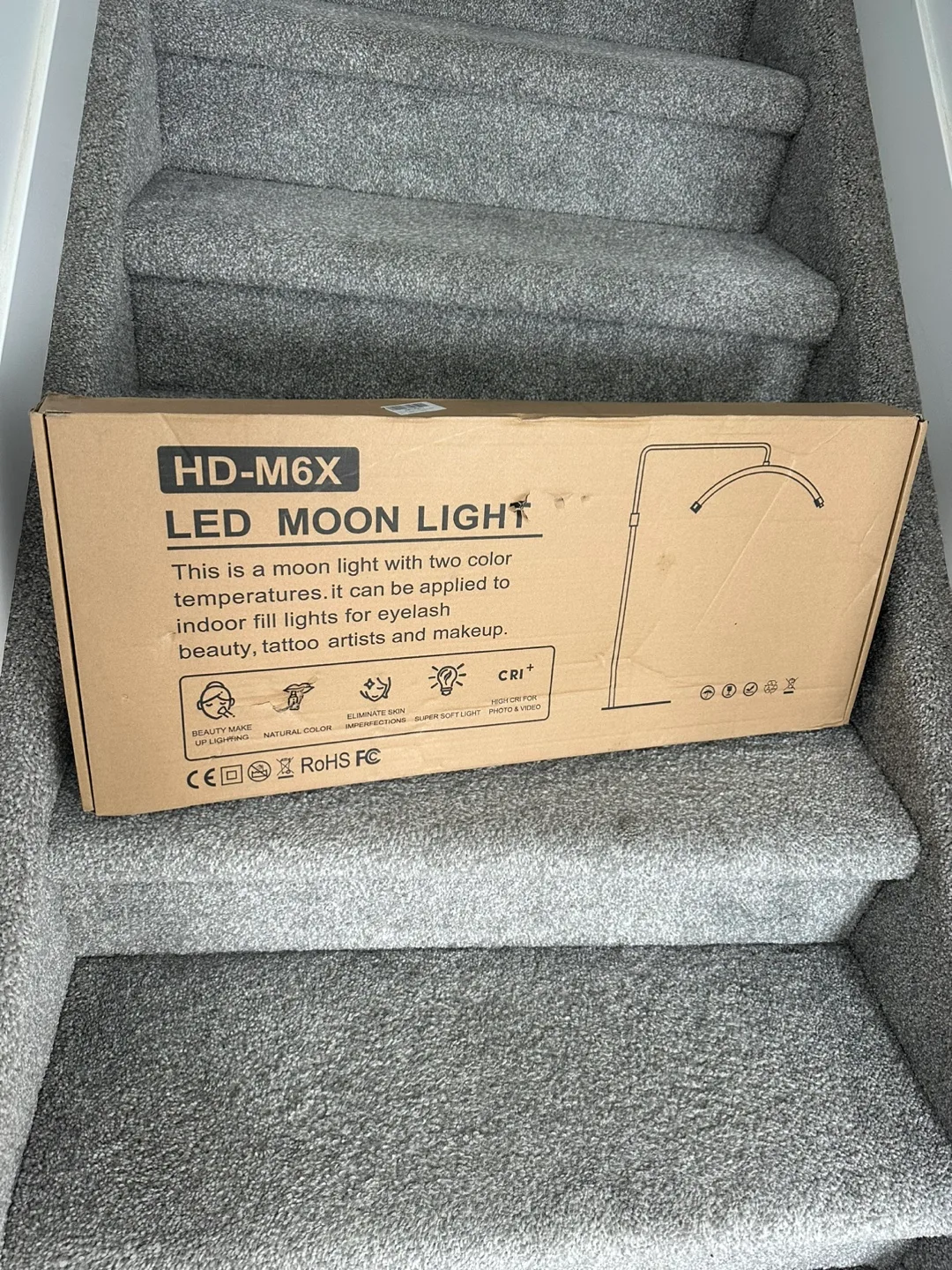 Brand New Beauty LED Light–Half Moon Portable Lighting Kit image indicator(10)