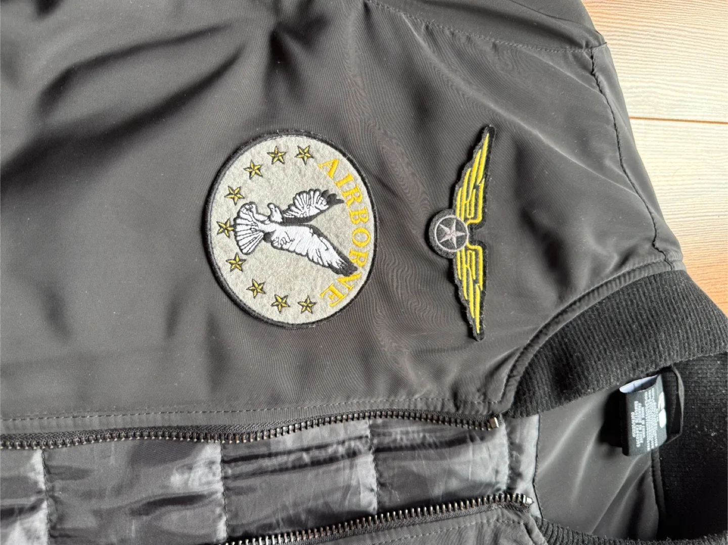 Men’s Black Bomber Jacket w/ Military Patches – Size M – image indicator(5)