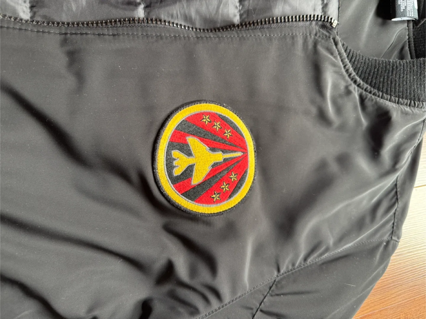 Men’s Black Bomber Jacket w/ Military Patches – Size M – image indicator(4)