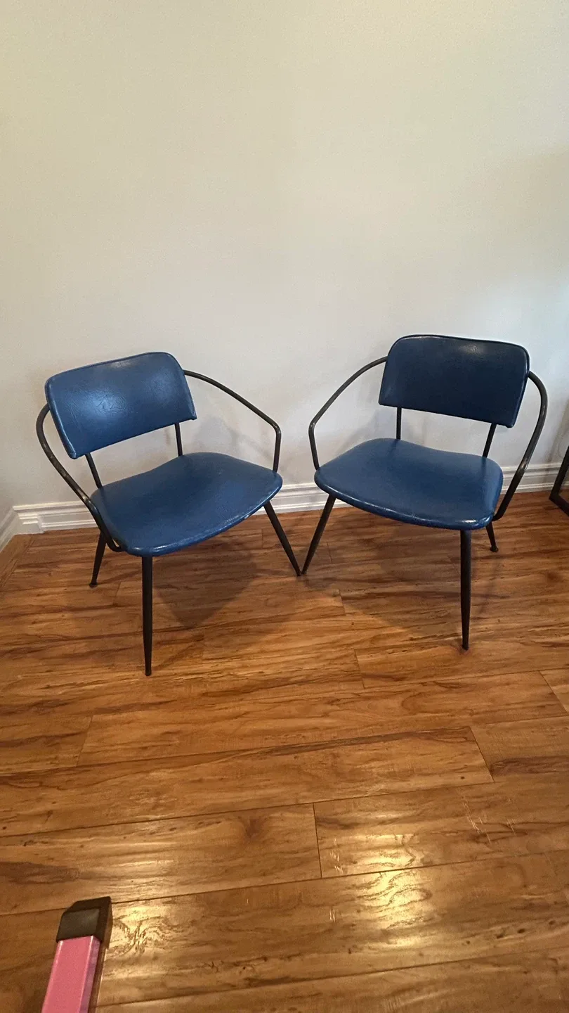 Vintage Blue Vinyl & Metal Armchair image indicator(2)