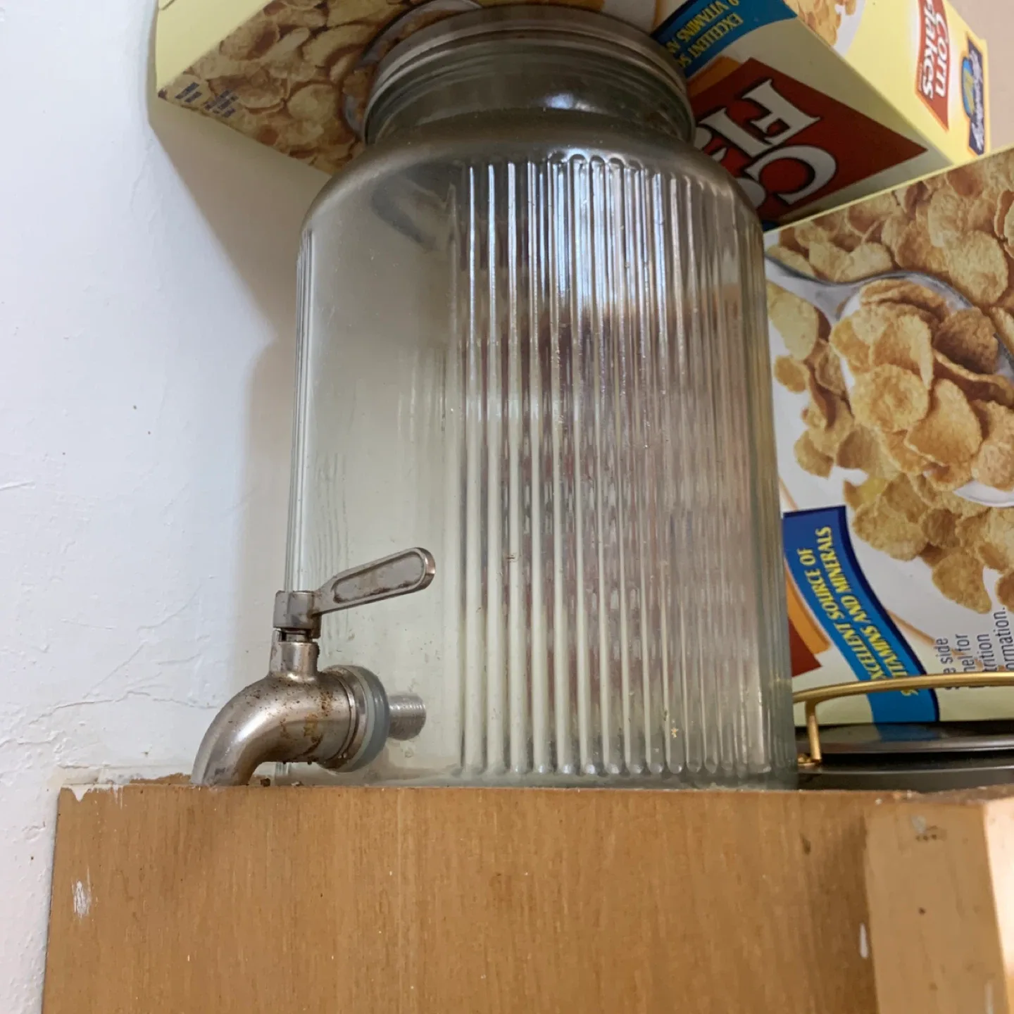 Glass Beverage Dispenser with Spigot