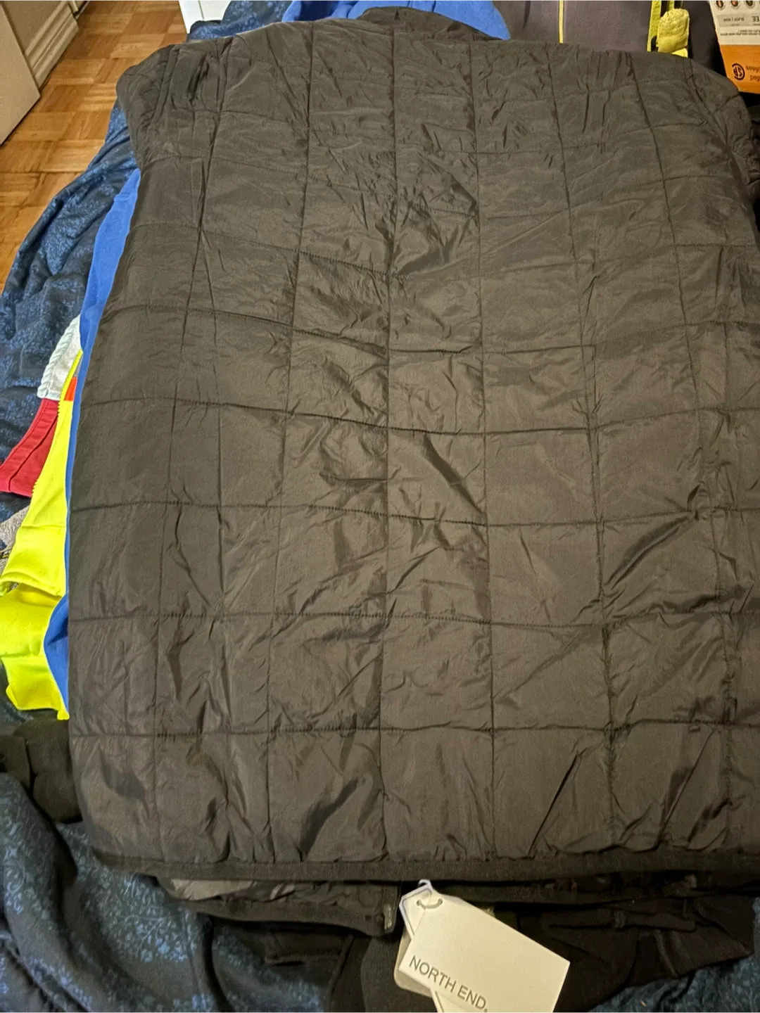 North End Sport Black Puffer Jacket image indicator(4)