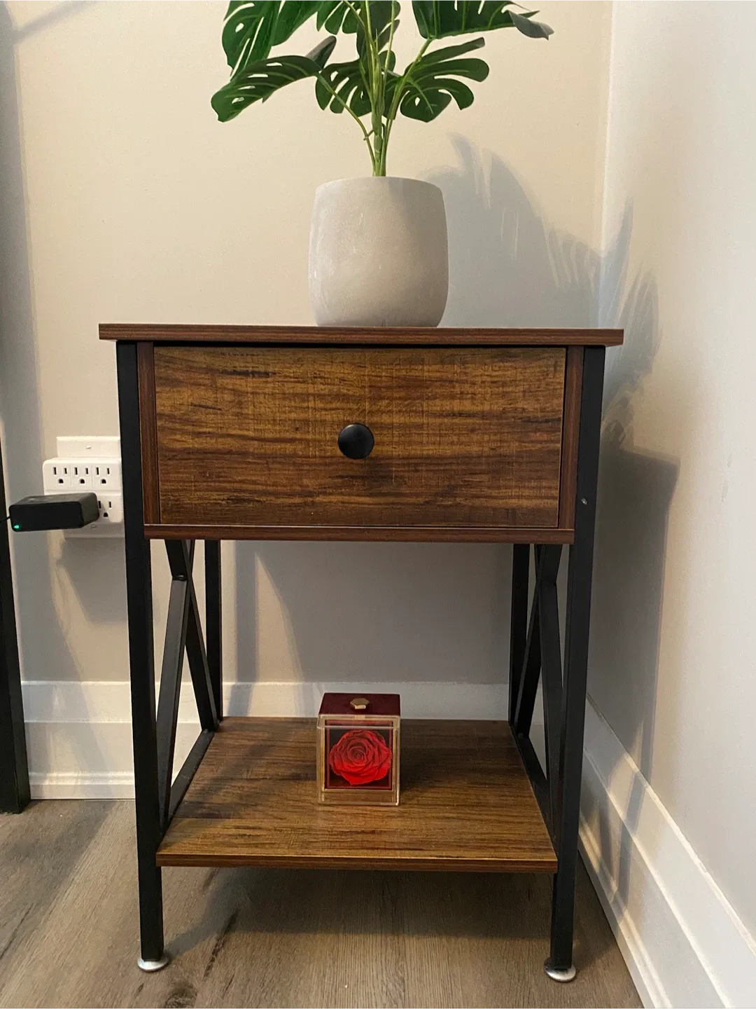 Queen size bed Frame set image indicator(4)