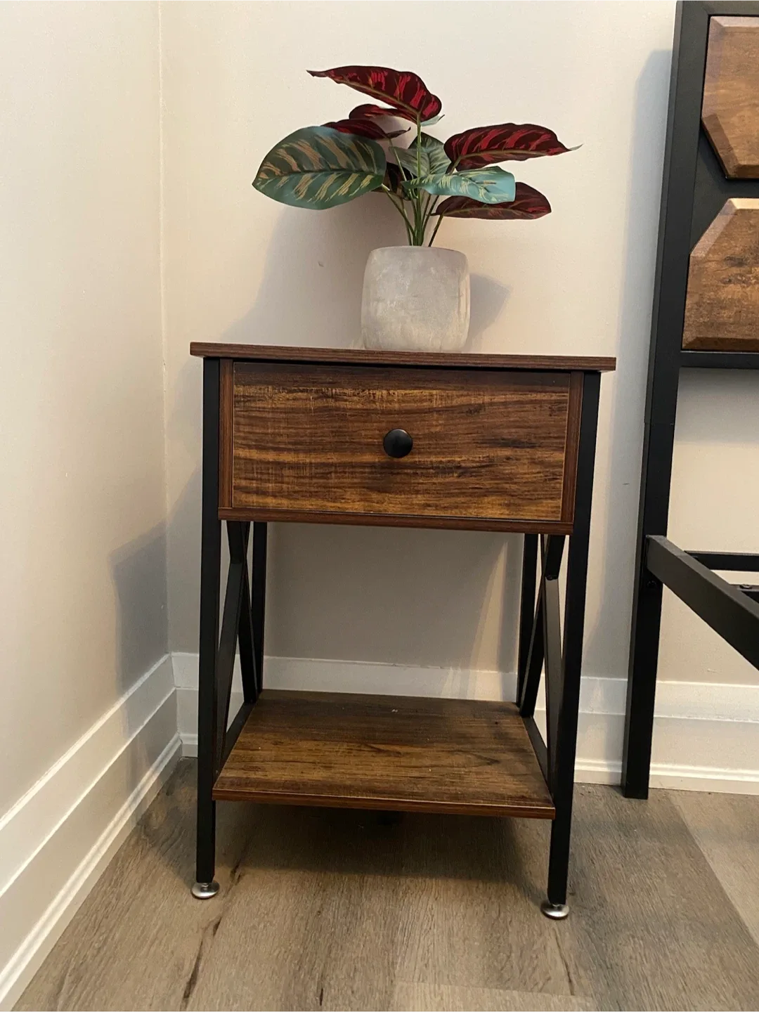 Queen size bed Frame set image indicator(5)