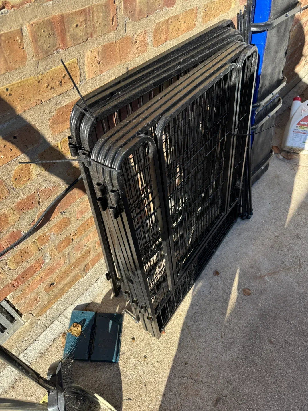 Black Metal Dog Exercise Pen - 32x26" image indicator(2)