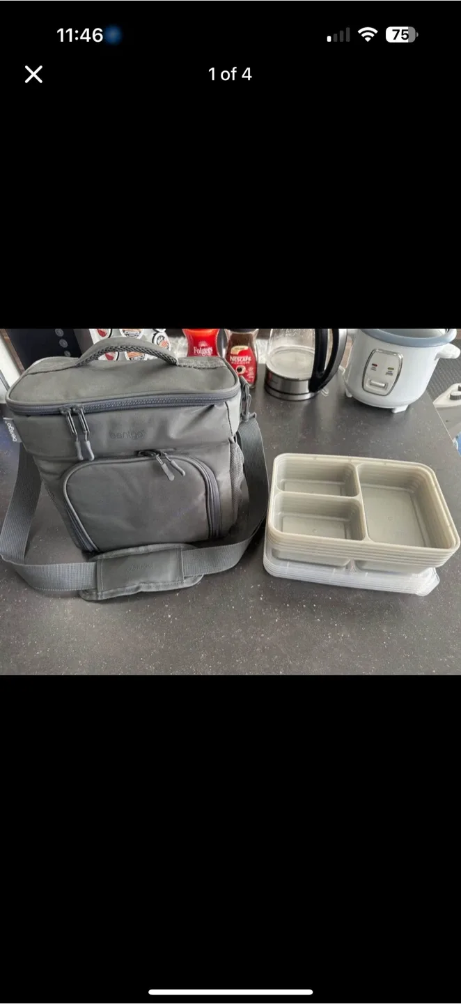 Bentgo Deluxe Insulated Lunch Bag + 6 Meal Prep Containers