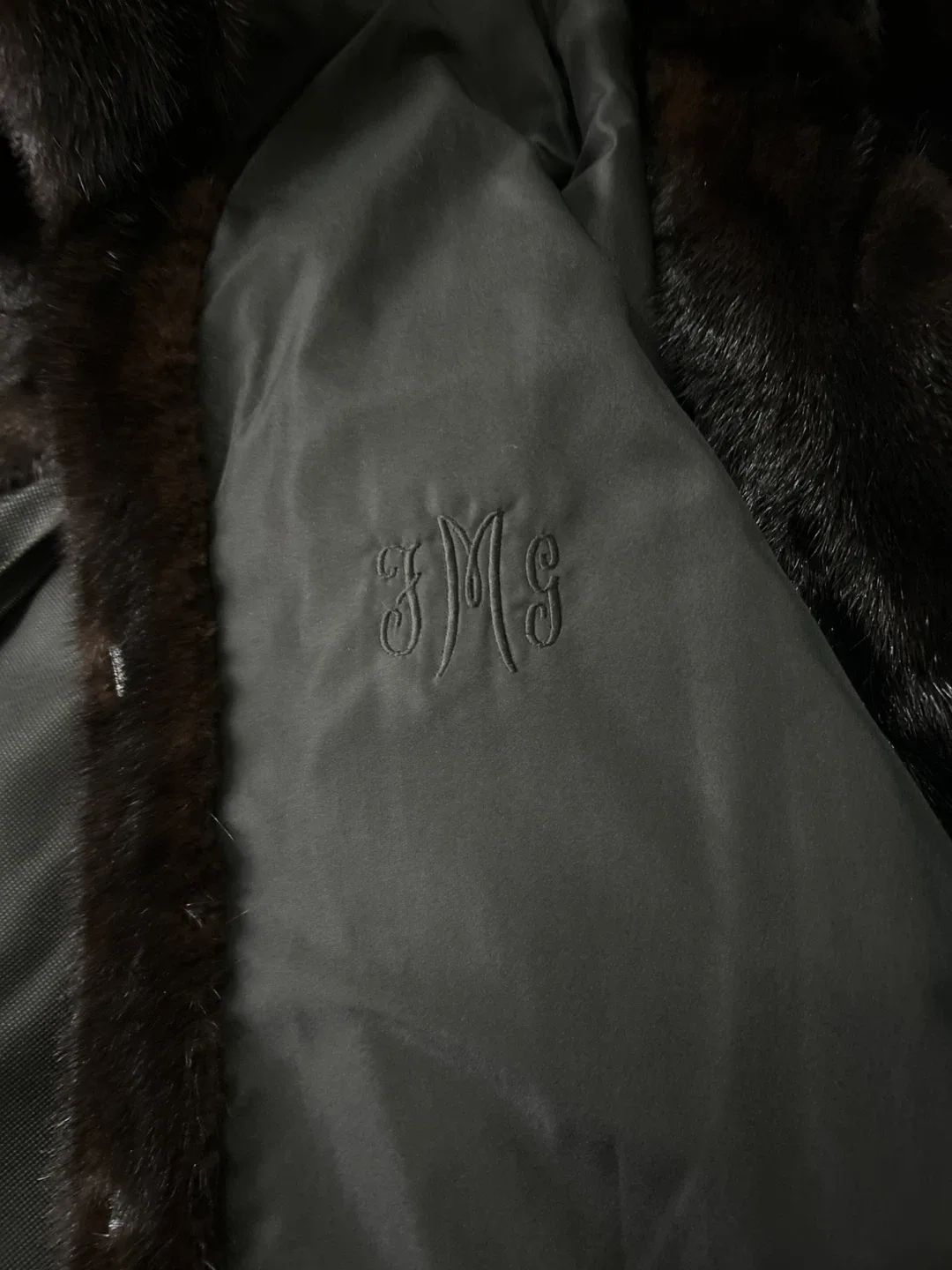 Vantage fur coat image indicator(2)