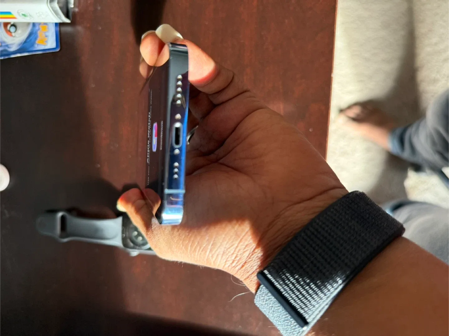 Apple Watch & iPhone 13 Pro image indicator(5)