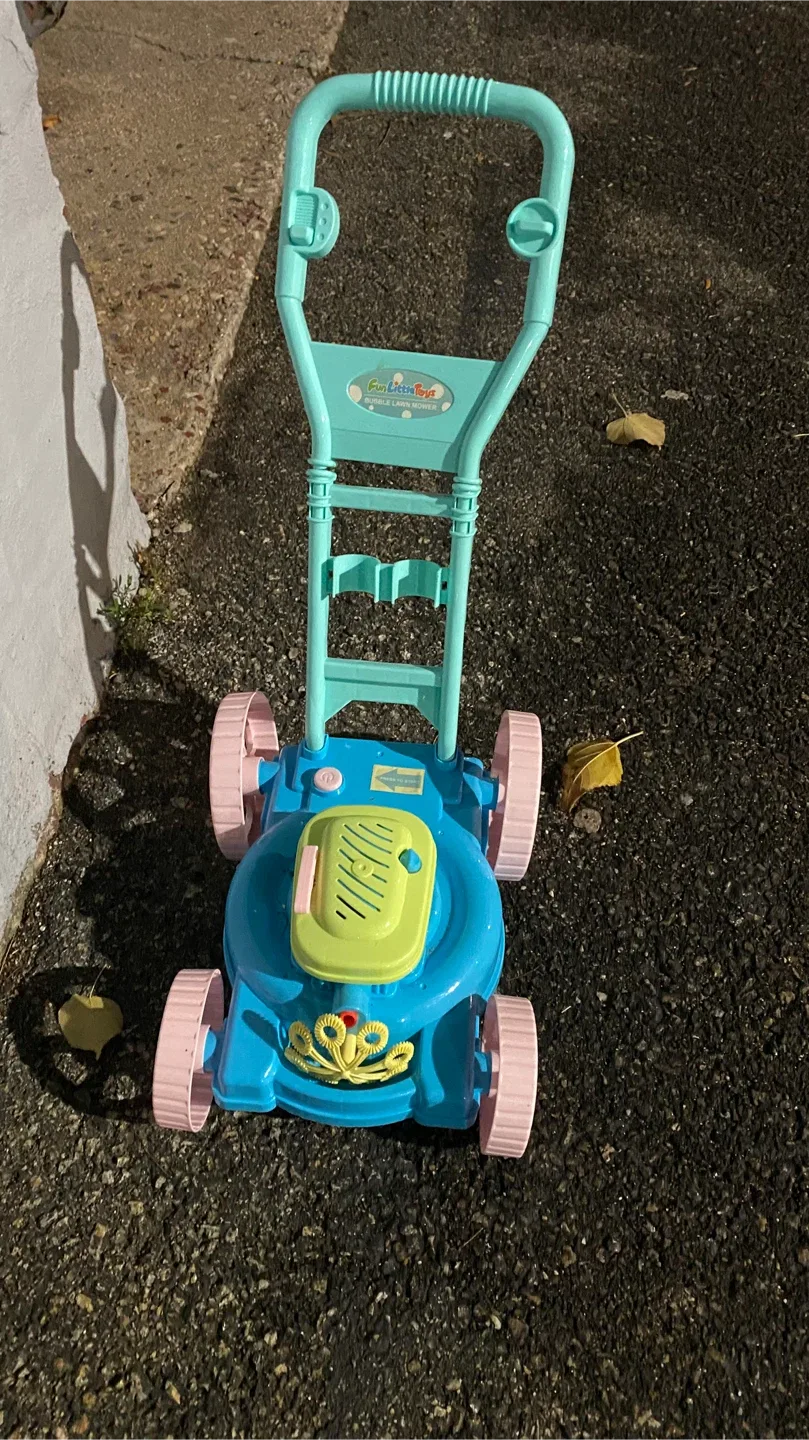 Bubble Lawn Mower - Kids Pretend Play