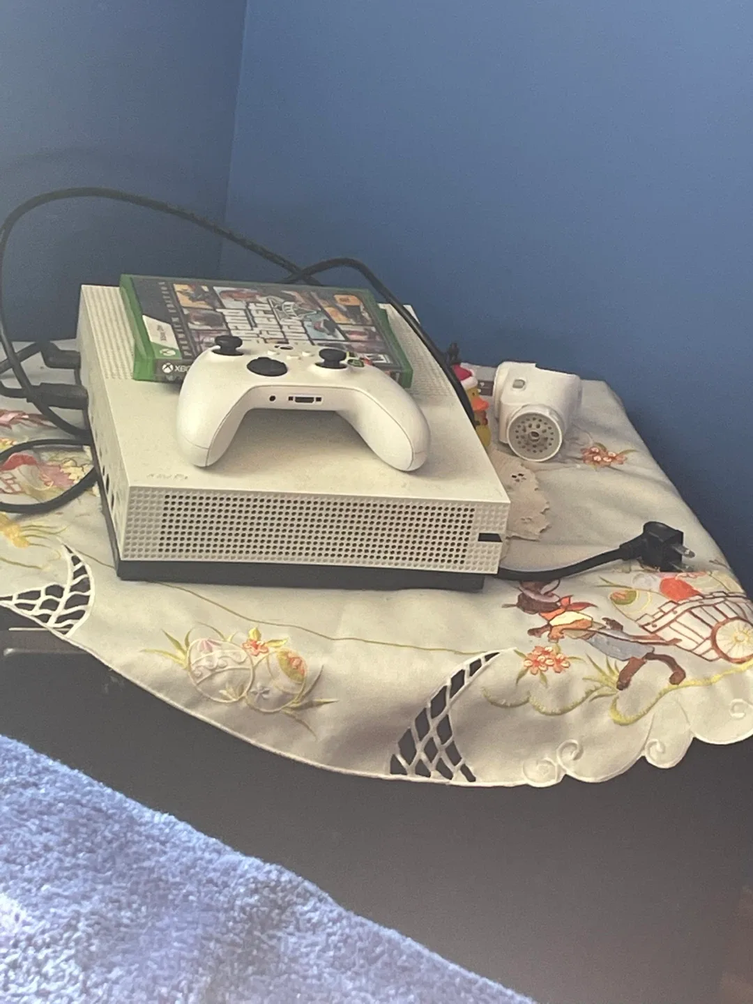 Xbox One S Console with Controller & GTA 5
