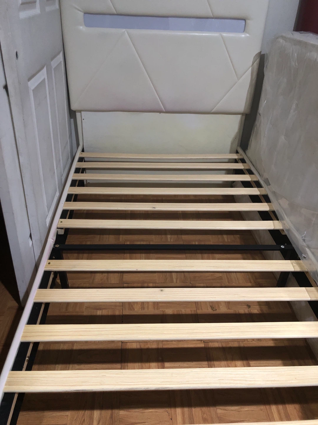Bed frame with headboard light with not mattres
